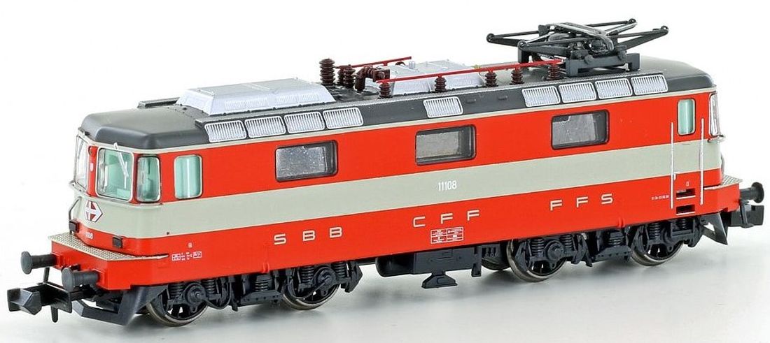 連休セール！H3023 HobbyTrain SBB Re420 ホビートレイン Kato HobbyTrain Lemke H3025 - Swiss Electric locomotive Re 4/4 II